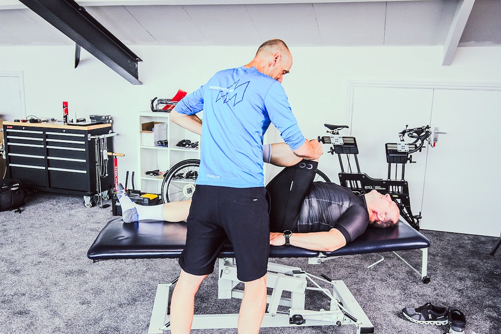 Hip and leg mobility assessment during a Momentum bike fit